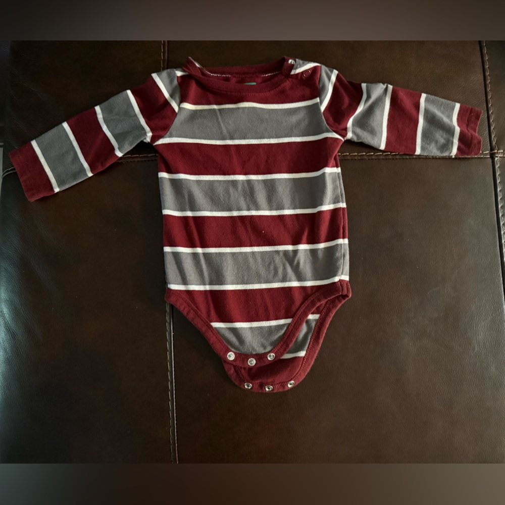 12 m Garanimals Striped Long Sleeve Baby Onesie